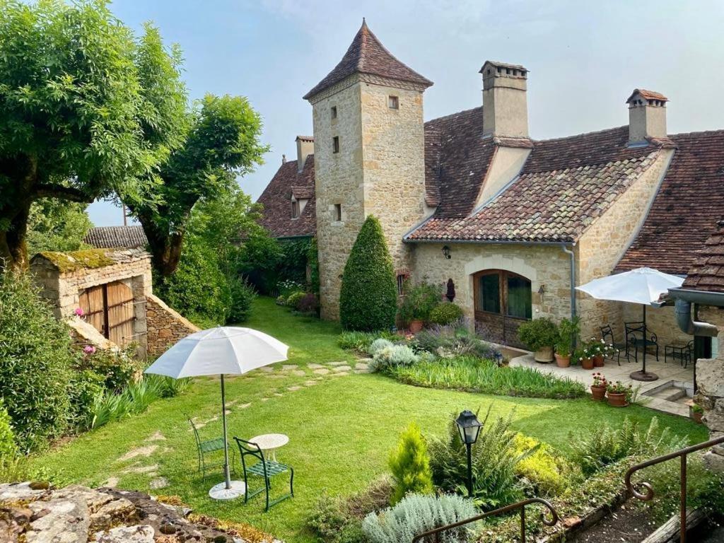 Manoir De Rieuzal Bed & Breakfast Loubressac Exterior photo